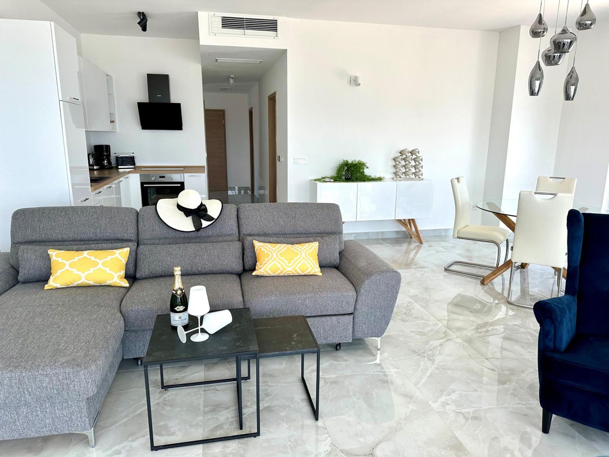 Nautica Apartment ราชานาส ภายนอก รูปภาพ
